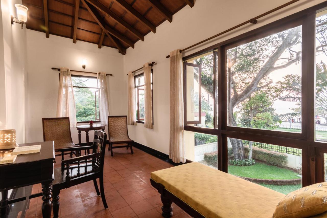 Amritara The Poovath Beachfront Heritage, Fort Kochi Exterior photo