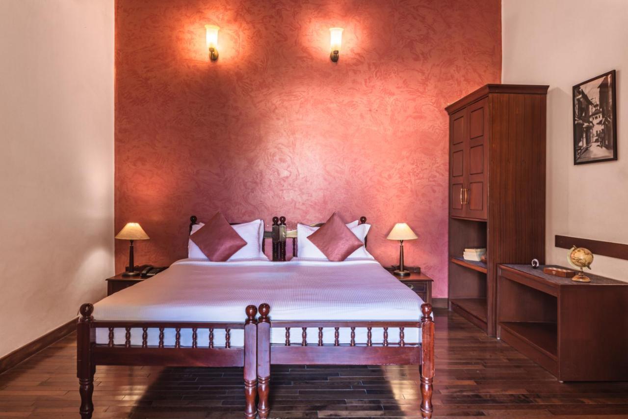 Amritara The Poovath Beachfront Heritage, Fort Kochi Exterior photo