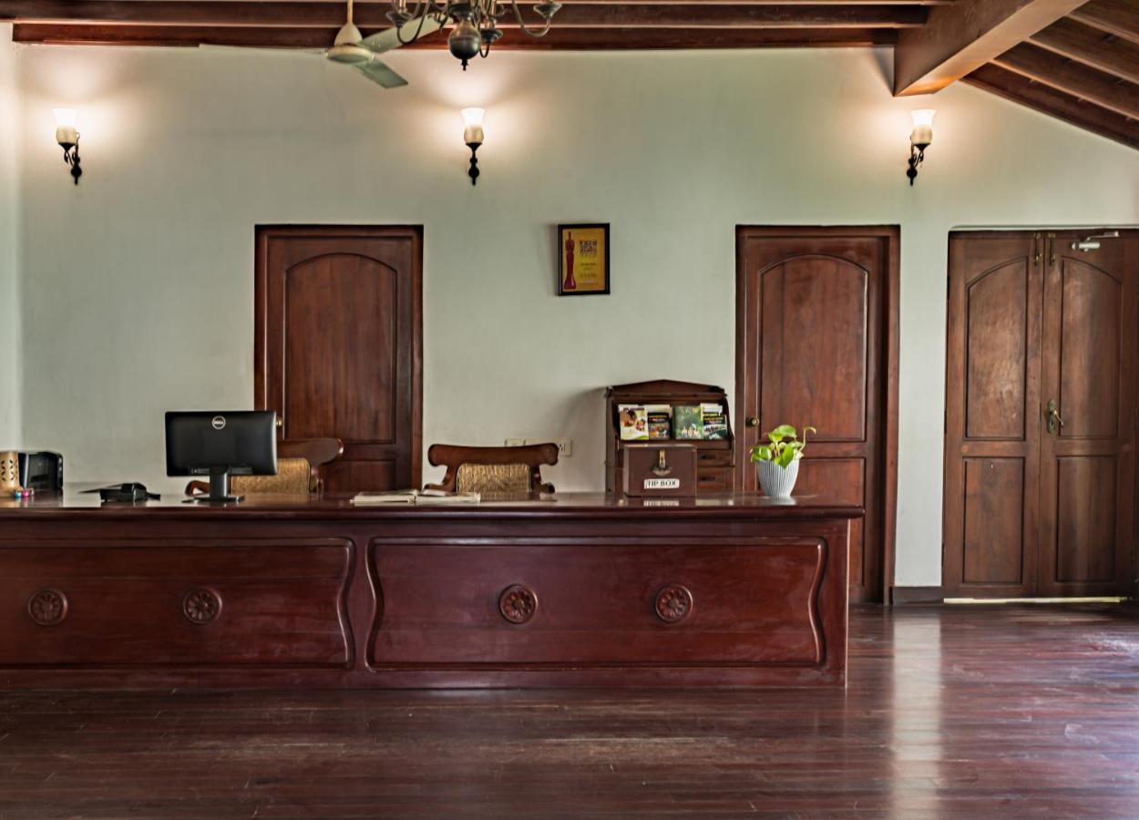 Amritara The Poovath Beachfront Heritage, Fort Kochi Exterior photo